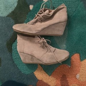 Toms Wedges